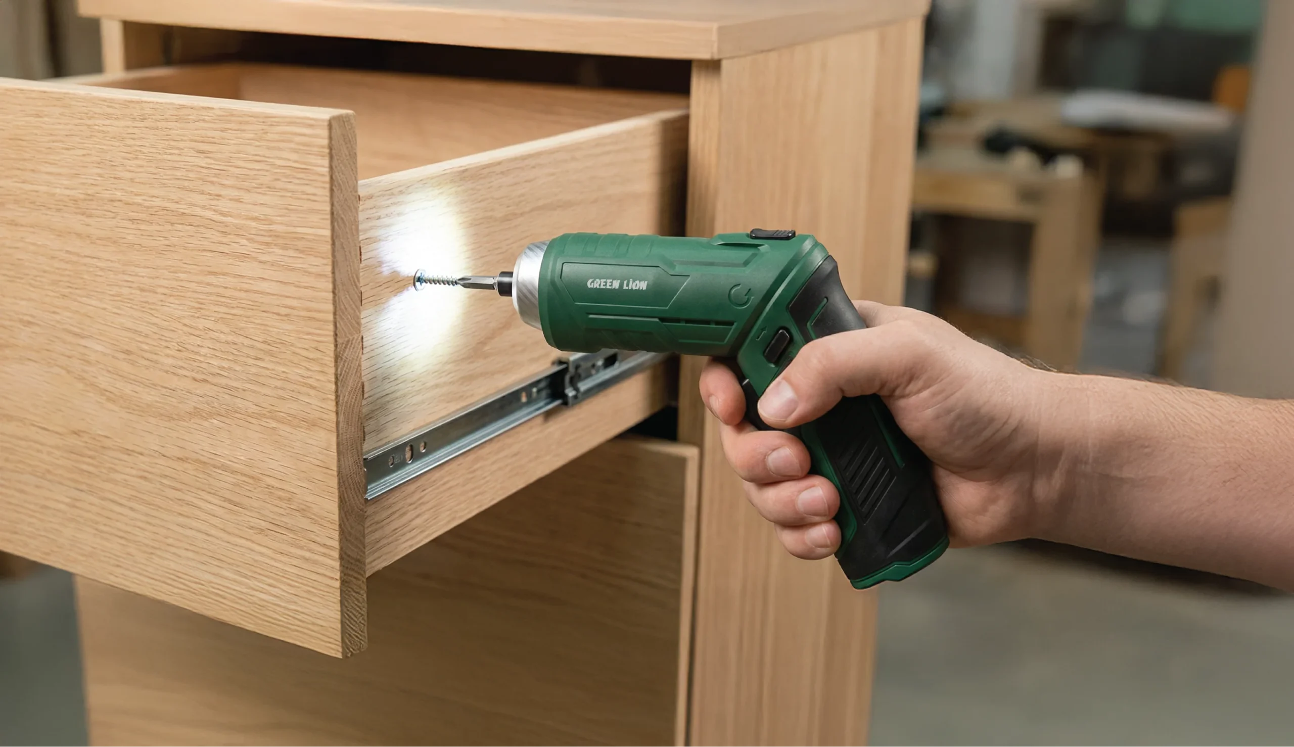 Green Lion GSD-54 Cordless Screwdriver Set - 3.7V 1500mAh - Image 2