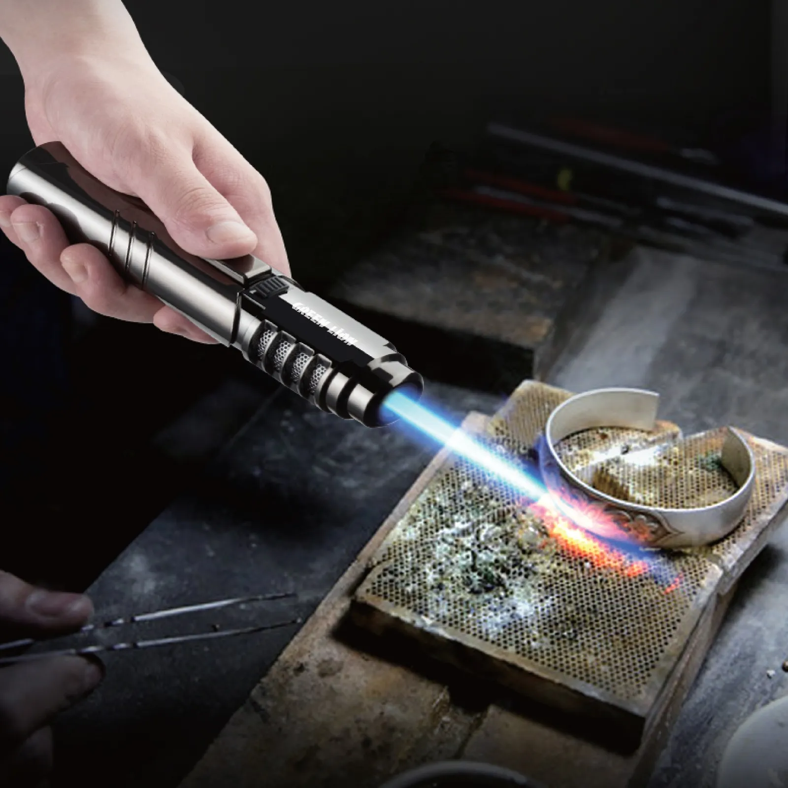 Green Lion Jet Flame Windproof Lighter - Image 4
